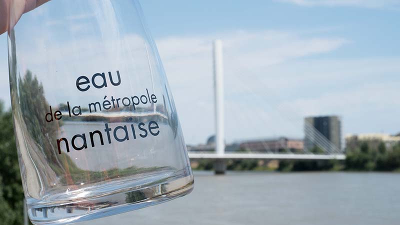 160 000 m3 d'eau sont pompés dans la Loire et traités chaque jour par l'usine de la Roche © DR
