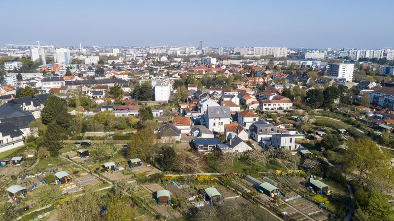Le PLUm modifié pour relancer la construction de logements et conforter la nature
